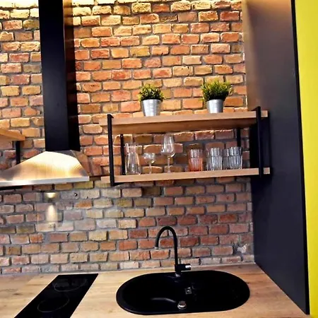 Uitstekende Appartementen *
